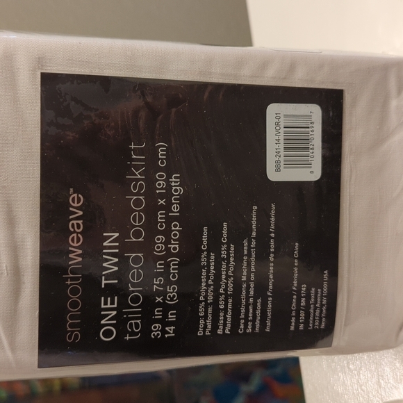 SMOOTH weave twin tailored 14-in drop bed skirt in ivory brand new in package. - Picture 4 of 5